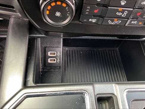 Used 2020 Ford F150 XLT w/ Equipment Group 302A Luxury AWD/4WD image 17