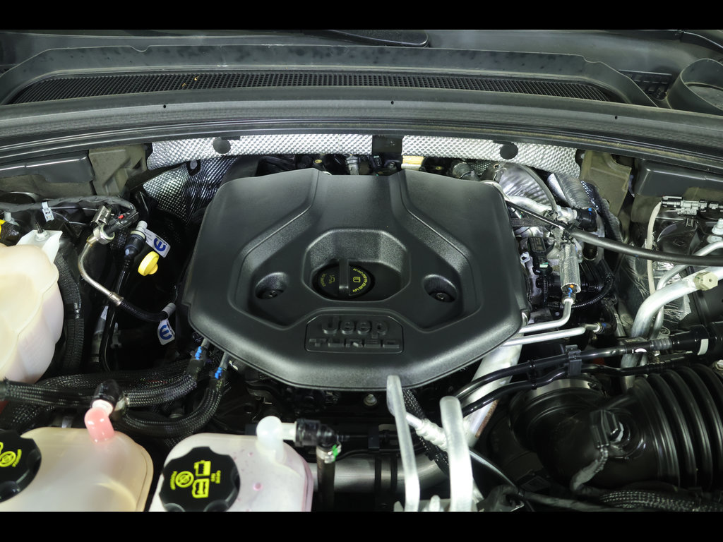 Used 2023 Jeep Grand Cherokee 4WD 4xe image 23