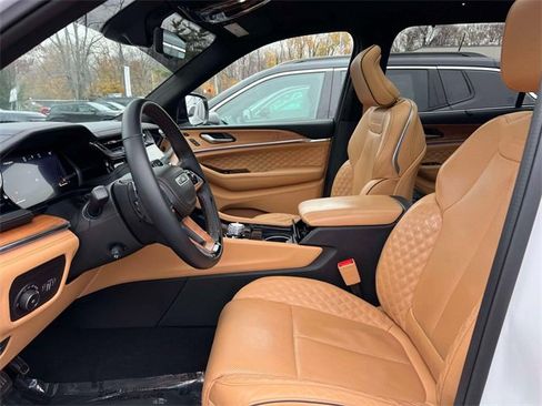 Certified 2024 Jeep Grand Cherokee L Summit image 19