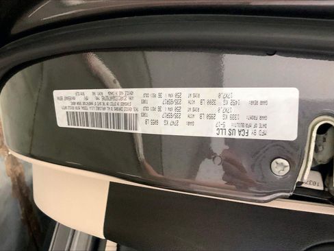 Used 2017 Chrysler Pacifica Touring-L Plus FWD image 31