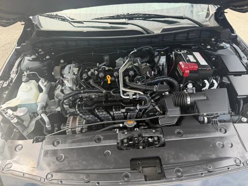 Used 2022 Nissan Altima 2.5 SV w/ SV Premium Package FWD image 26