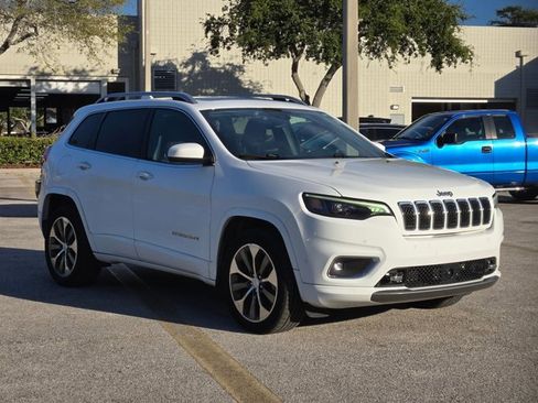 Used 2019 Jeep Cherokee Overland w/ Technology Group image 3