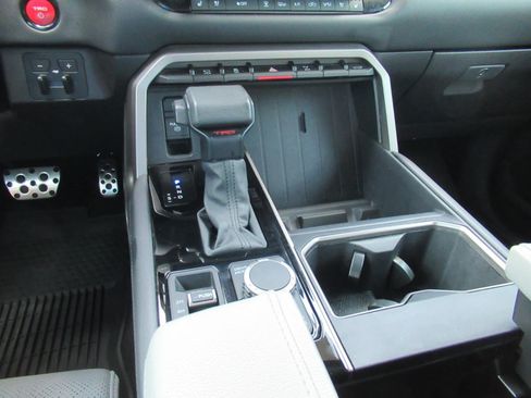Used 2025 Toyota Tundra Limited w/ TRD Off-Road Package AWD/4WD image 27