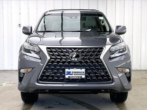 Used 2023 Lexus GX 460 Premium image 3