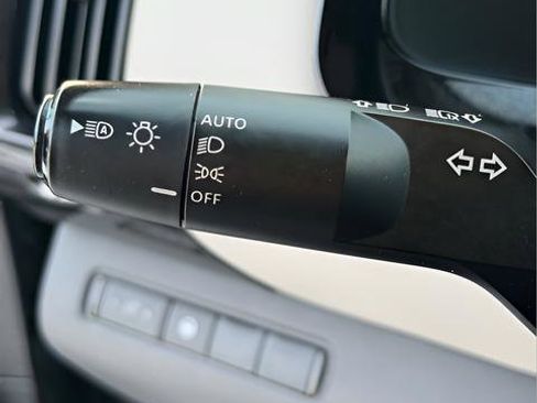 Used 2023 Nissan Pathfinder SV w/ Cargo Package image 31