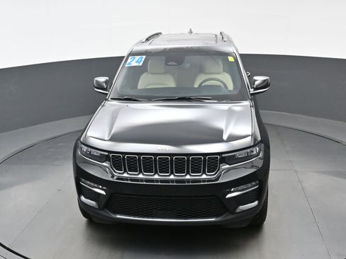 Used 2024 Jeep Grand Cherokee Limited image 41