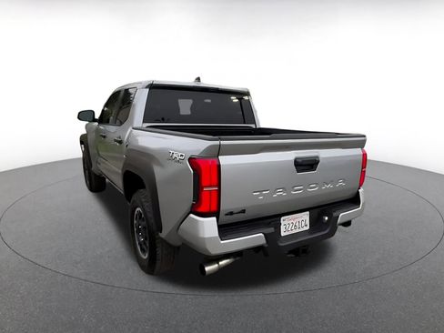 Used 2025 Toyota Tacoma TRD Off-Road image 11