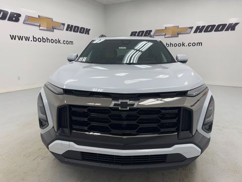 New 2026 Chevrolet Equinox ACTIV w/ Safety and Technology Package image 2