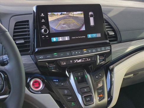 Certified 2026 Honda Odyssey Elite image 15