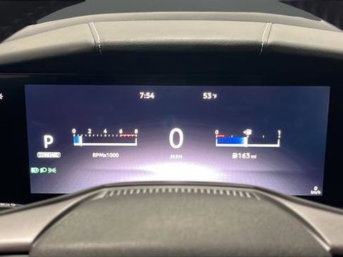 Used 2025 Nissan Murano SV AWD/4WD image 16