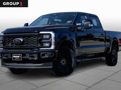 New 2026 Ford F250 Lariat w/ Black Appearance Package