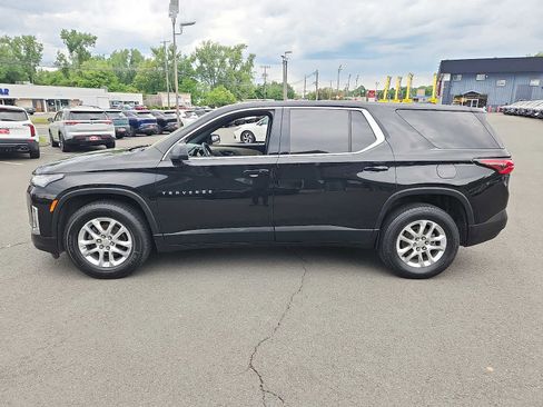 Used 2023 Chevrolet Traverse LS FWD image 7