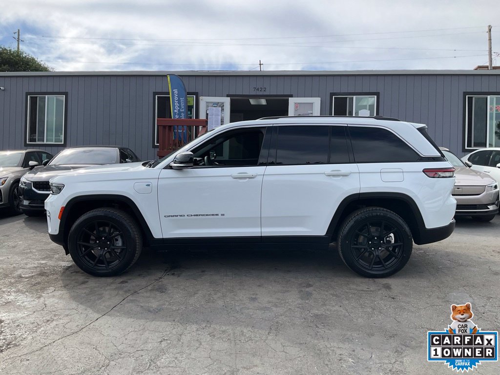 Used 2023 Jeep Grand Cherokee 4WD 4xe w/ Luxury Tech Group II image 6