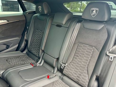 Used 2024 Lamborghini Urus S AWD/4WD image 22
