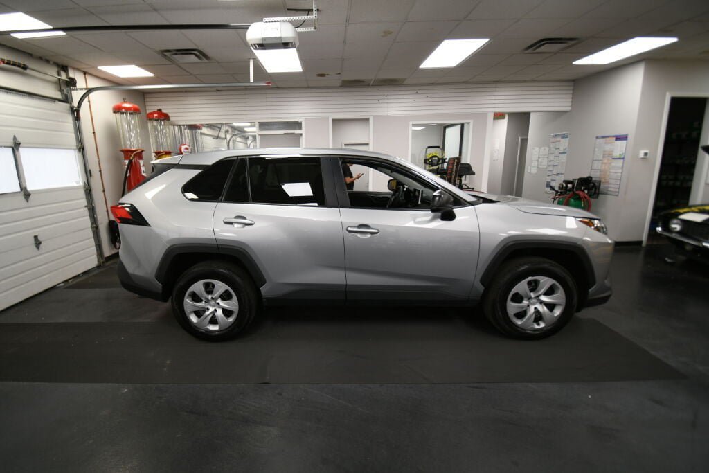 Certified 2025 Toyota RAV4 LE FWD image 9