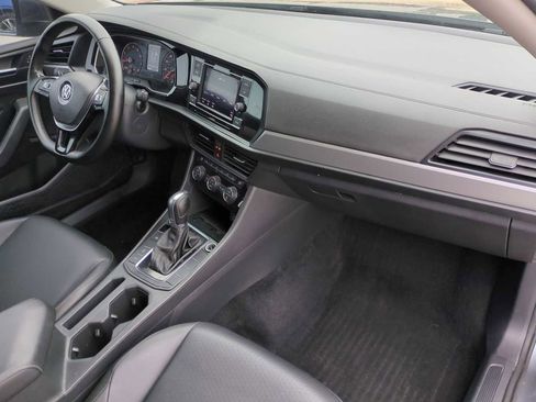 Used 2019 Volkswagen Jetta SE FWD image 28