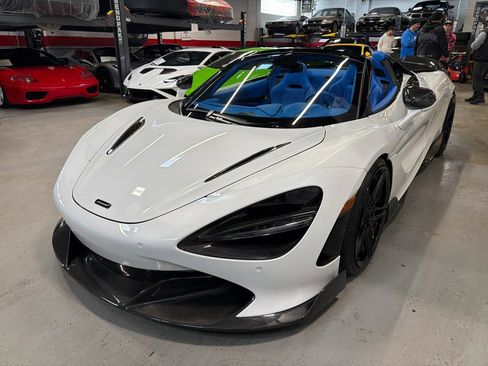 Used 2022 McLaren 720S Performance image 11