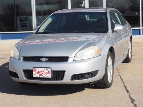 Used 2013 Chevrolet Impala LTZ image 3