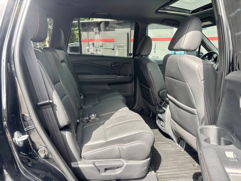 Used 2022 Honda Passport TrailSport image 25