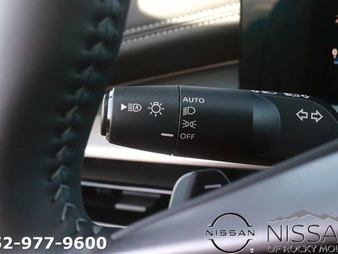 New 2026 Nissan Murano Platinum AWD/4WD image 17