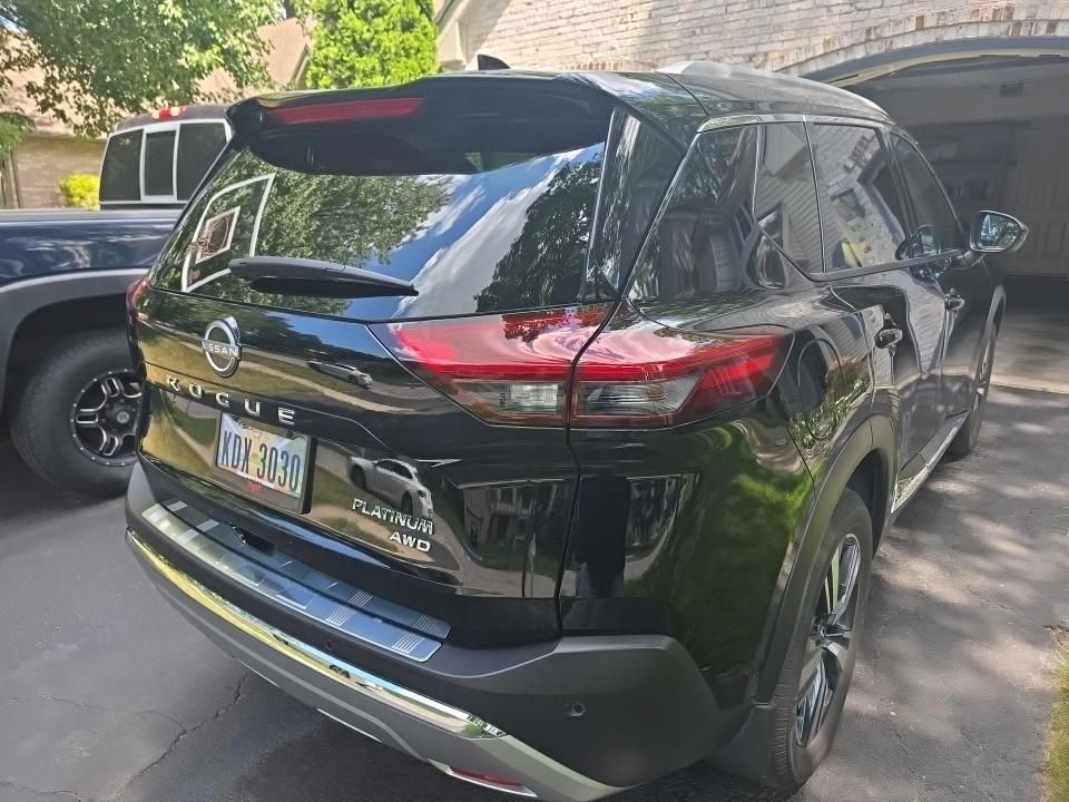 Certified 2023 Nissan Rogue Platinum AWD/4WD image 7
