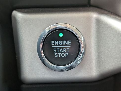 Used 2022 Ford Expedition XLT RWD image 19