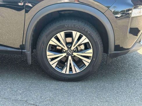 Used 2023 Nissan Rogue SV w/ SV Premium B Package AWD/4WD image 7