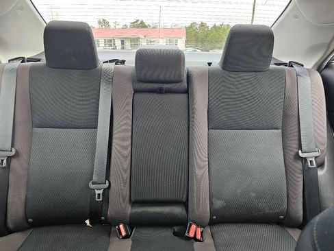 Used 2019 Toyota Corolla LE image 8