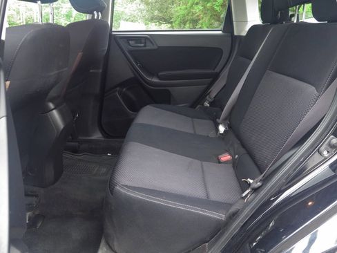 Used 2014 Subaru Forester 2.5i AWD/4WD image 12