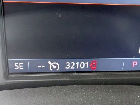 Certified 2024 Buick Enclave Essence w/ Sport Touring Edition image 13