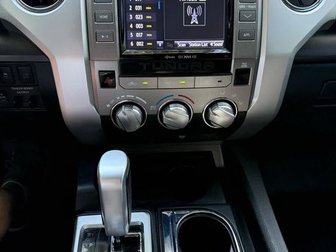 Used 2019 Toyota Tundra SR5 w/ SR5 Upgrade Package RWD image 17