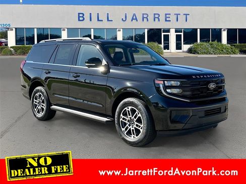 New 2026 Ford Expedition Active image 1