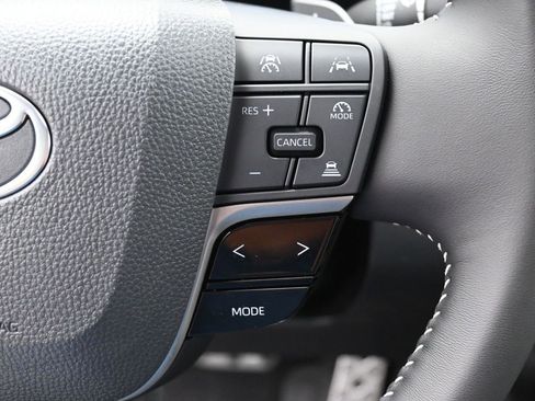 Certified 2025 Toyota Camry SE image 17