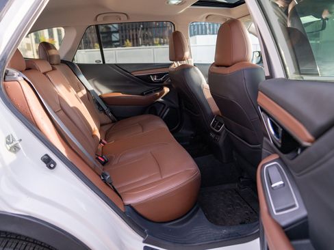 Used 2020 Subaru Outback Touring AWD/4WD image 23