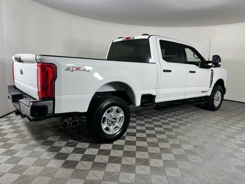 Used 2025 Ford F250 XLT image 8