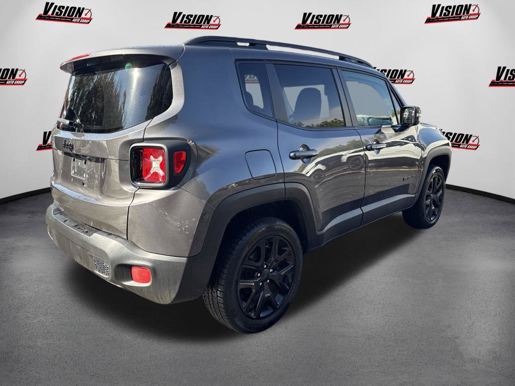 Used 2017 Jeep Renegade Altitude AWD/4WD image 5