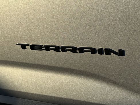 Used 2026 GMC Terrain Elevation w/ Black Edition image 9