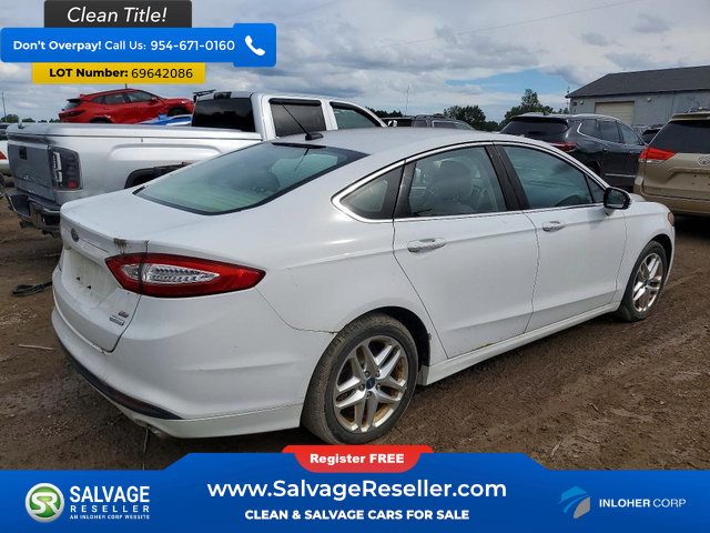 Used 2013 Ford Fusion SE FWD image 4