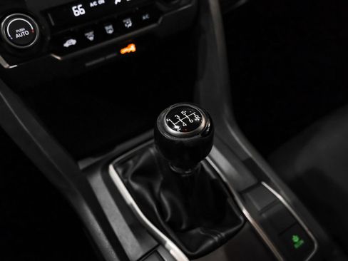 Used 2018 Honda Civic Sport image 21