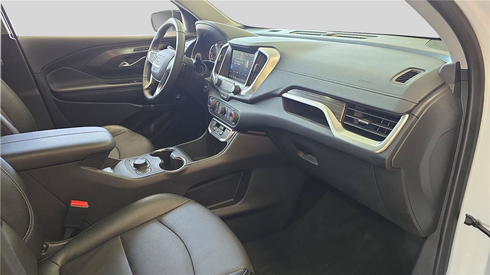 Used 2024 GMC Terrain SLT w/ Elevation Edition AWD/4WD image 16