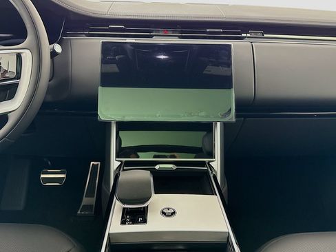 New 2026 Land Rover Range Rover Long Wheelbase SE AWD/4WD image 14