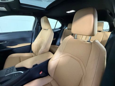 Used 2023 Lexus UX 250h FWD w/ Accessory Package (Z2) image 5
