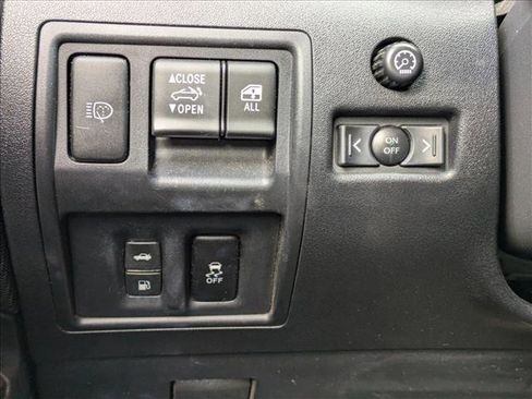 Used 2012 Lexus IS 350C w/ Luxury Pkg image 11