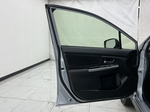 Used 2017 Subaru Crosstrek 2.0i Premium AWD/4WD image 18
