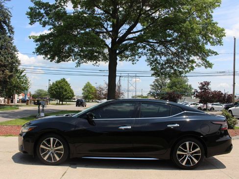 Used 2019 Nissan Maxima 3.5 S w/ Floor Mat Group FWD image 6