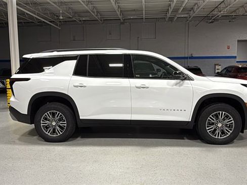 New 2026 Chevrolet Traverse LT w/ Driver Confidence Package image 3