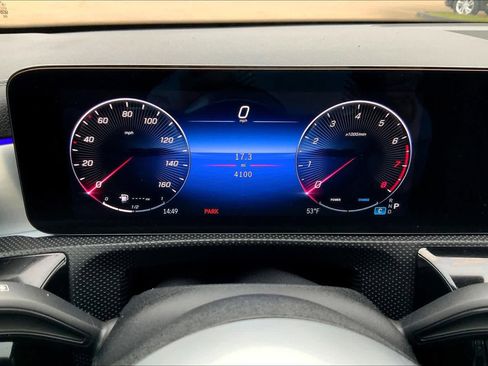 Used 2025 Mercedes-Benz CLA 250 image 23