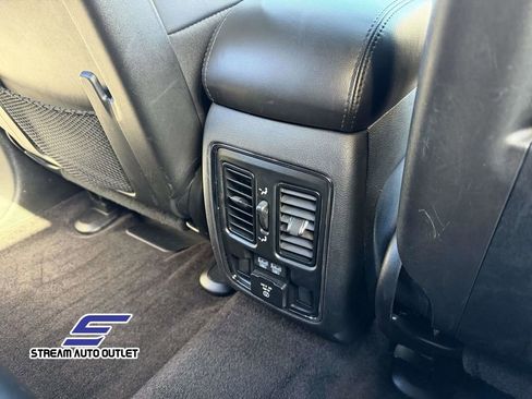 Used 2019 Jeep Grand Cherokee Limited image 20