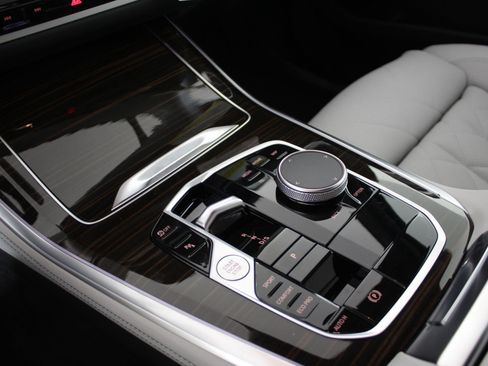 New 2026 BMW X5 sDrive40i w/ Climate Comfort Package image 16