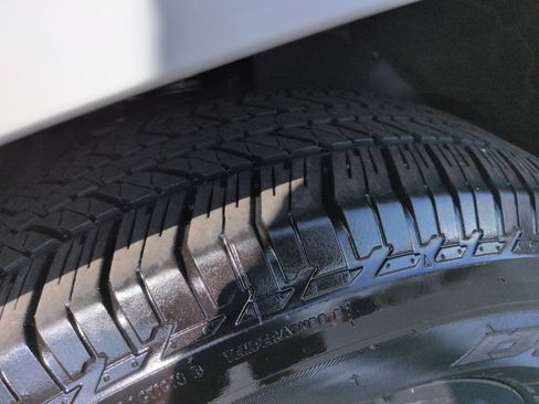 Certified 2024 Toyota 4Runner TRD Off-Road Premium w/ Off Road Premium Plus Package AWD/4WD image 28